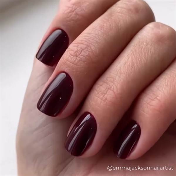 SMALTO SEMIPERMANENTE SHELLAC Feel The Flutter